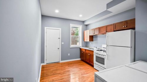 1919 Mosher St, BALTIMORE, MD, 21217-1047 | Card Image