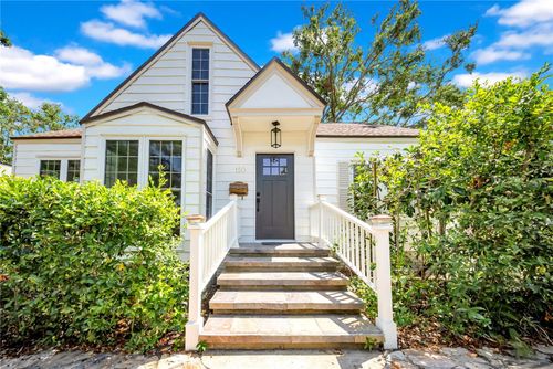 150 23rd Ave N, SAINT PETERSBURG, FL, 33704-3432 | Card Image