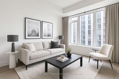 4405-11 Yorkville Ave, Toronto, ON, M4W0B7 | Card Image
