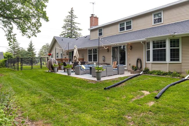 11 Meadowbrook Court, House other with 5 bedrooms, 5 bathrooms and null parking in GRAND CHUTE WI | Image 51