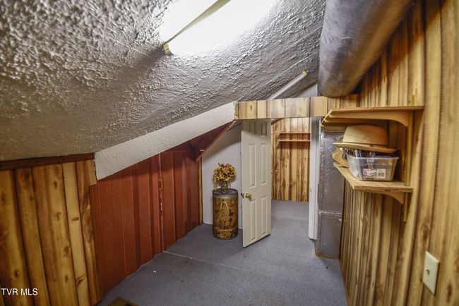 Finished attic space | Image 28