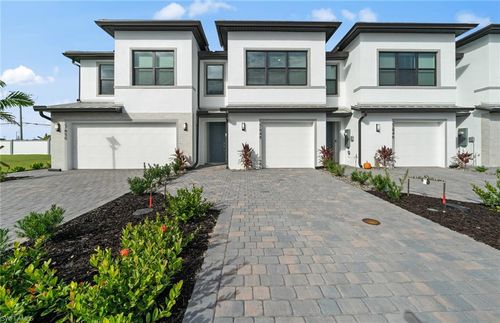 27848 Solis Grande Dr, BONITA SPRINGS, FL, 34135-3572 | Card Image