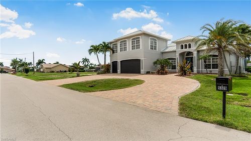 5328 Mayfair Ct, Cape Coral, FL, 33904-5932 | Card Image