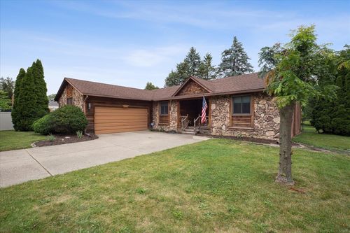 13171 Clinton River Road, Sterling Heights, MI, 48313 | Card Image