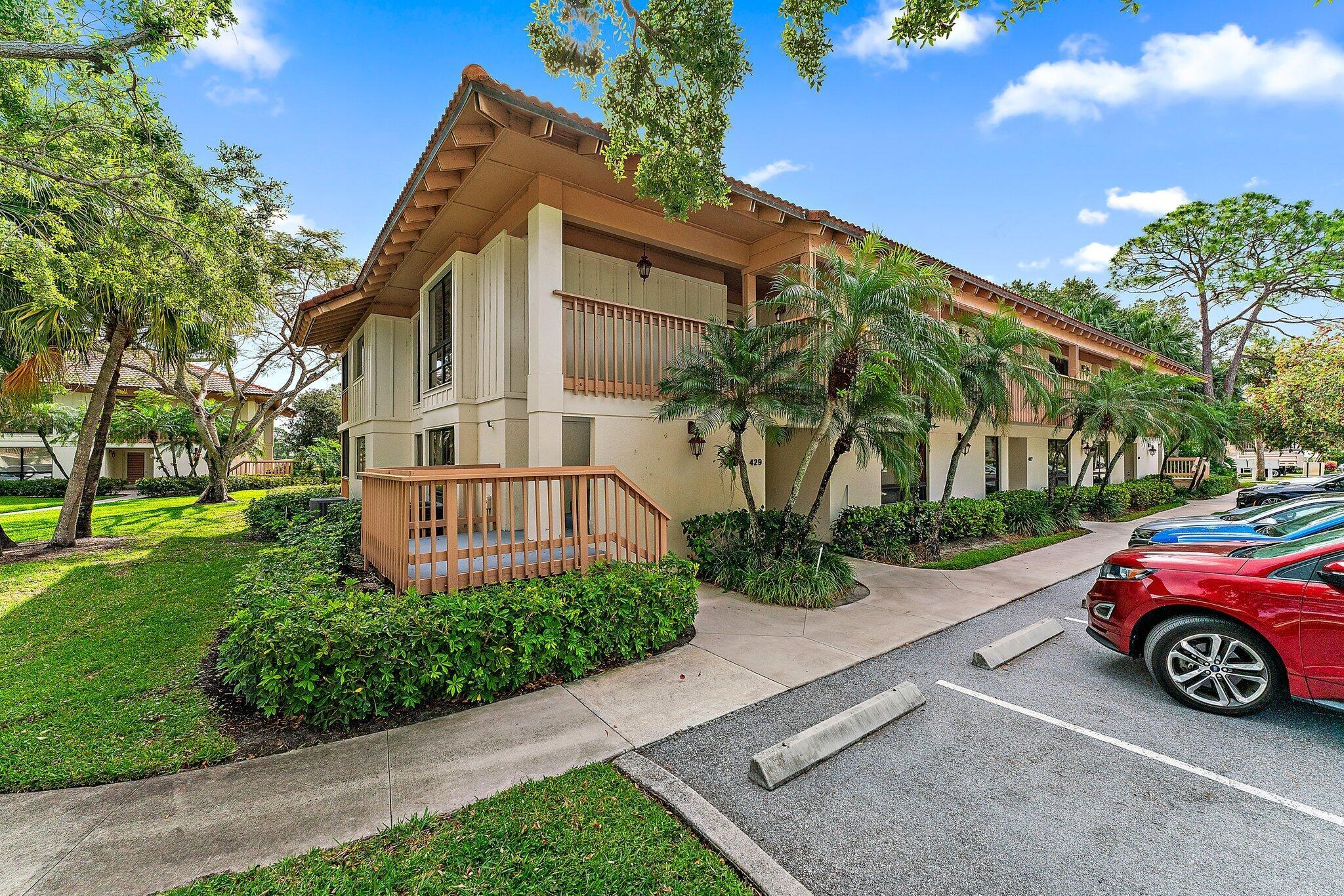 Brackenwood Ln, Palm Beach Gardens, FL 33418