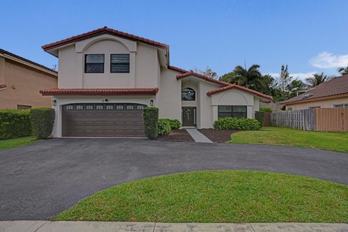 861 Mockingbird Ln, Plantation, FL, 33324-3405 | Card Image