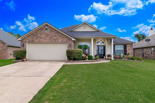 2324 Tallgrass Cir, Bossier City, LA, 71111-6729 | Card Image