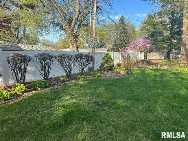 1345 W Woodside Dr, House other with 3 bedrooms, 3 bathrooms and null parking in Dunlap IL | Image 54