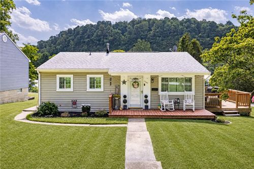 1545 Saxonburg Rd, Natrona Heights, PA, 15065-1841 | Card Image