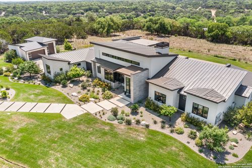 125 Monterey Trl, Boerne, TX, 78006-6065 | Card Image