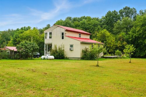 15885 Mcclellan Rd, Springport, MI, 49284-9755 | Card Image