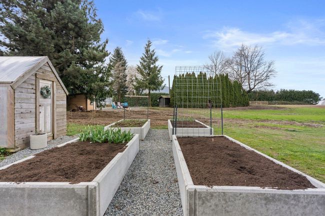 42790 Adams Rd, House other with 3 bedrooms, 1 bathrooms and null parking in Chilliwack BC | Image 4