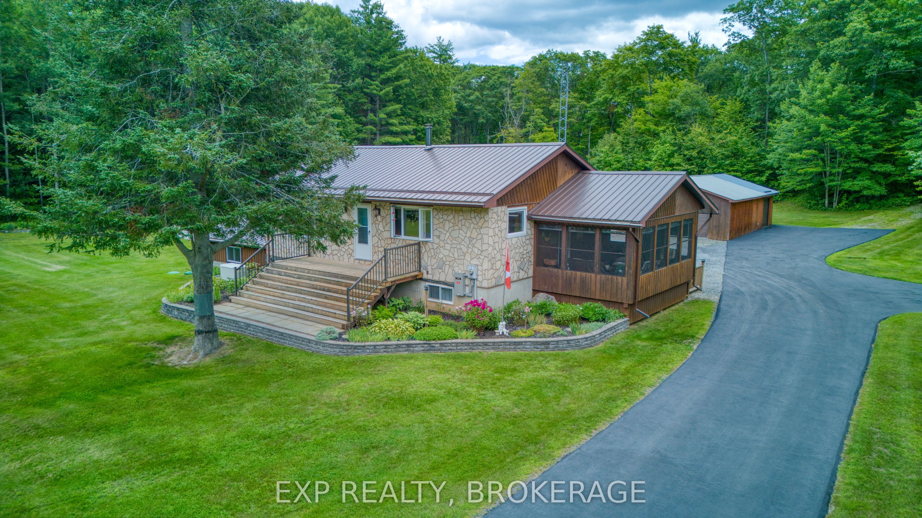 Residential in Frontenac