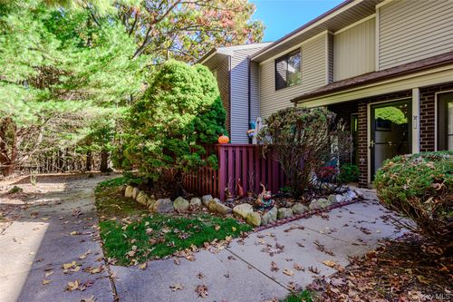 885 Skyline Drive, Brookhaven, NY, 11727 | Card Image