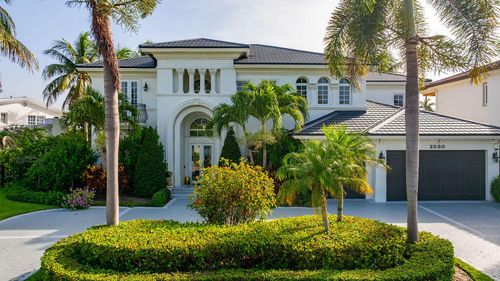2530 Ne 31st Ct, Lighthouse Point, FL, 33064-8139 | Card Image