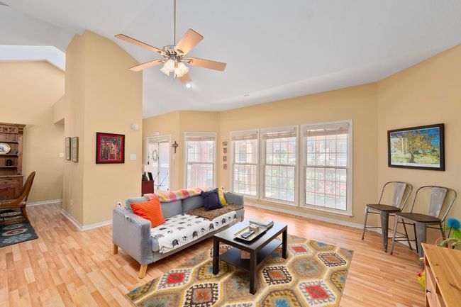 APT-309 - 3200 Duval St, Condo with 2 bedrooms, 2 bathrooms and 2 parking in Austin TX | Image 7