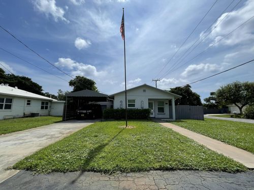 222 Se 3rd St, Boynton Beach, FL, 33435-4523 | Card Image