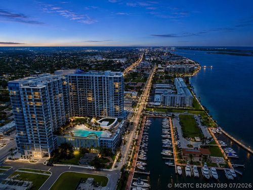 621-220 Lake Shore Dr, Lake Park, FL, 33403-3584 | Card Image