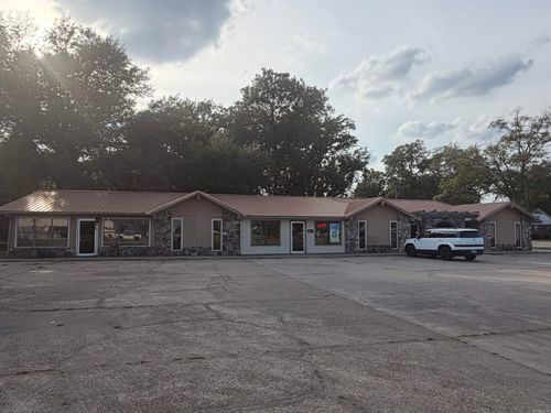 410 Pickens St, Dumas, AR, 71639-2712 | Card Image