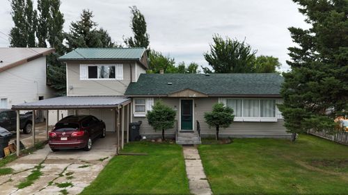 36 W Harker Avenue, Magrath, AB, T0K1J0 | Card Image