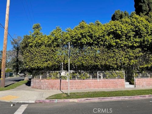 11143 Emelita St, North Hollywood, CA, 91601-1308 | Card Image