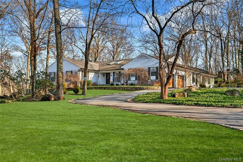 18 Reynolds Ln, Katonah, NY, 10536-3837 | Card Image