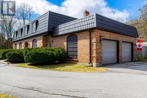 9 Woodcock Dr, Tillsonburg, ON, N4G4L7 | Card Image