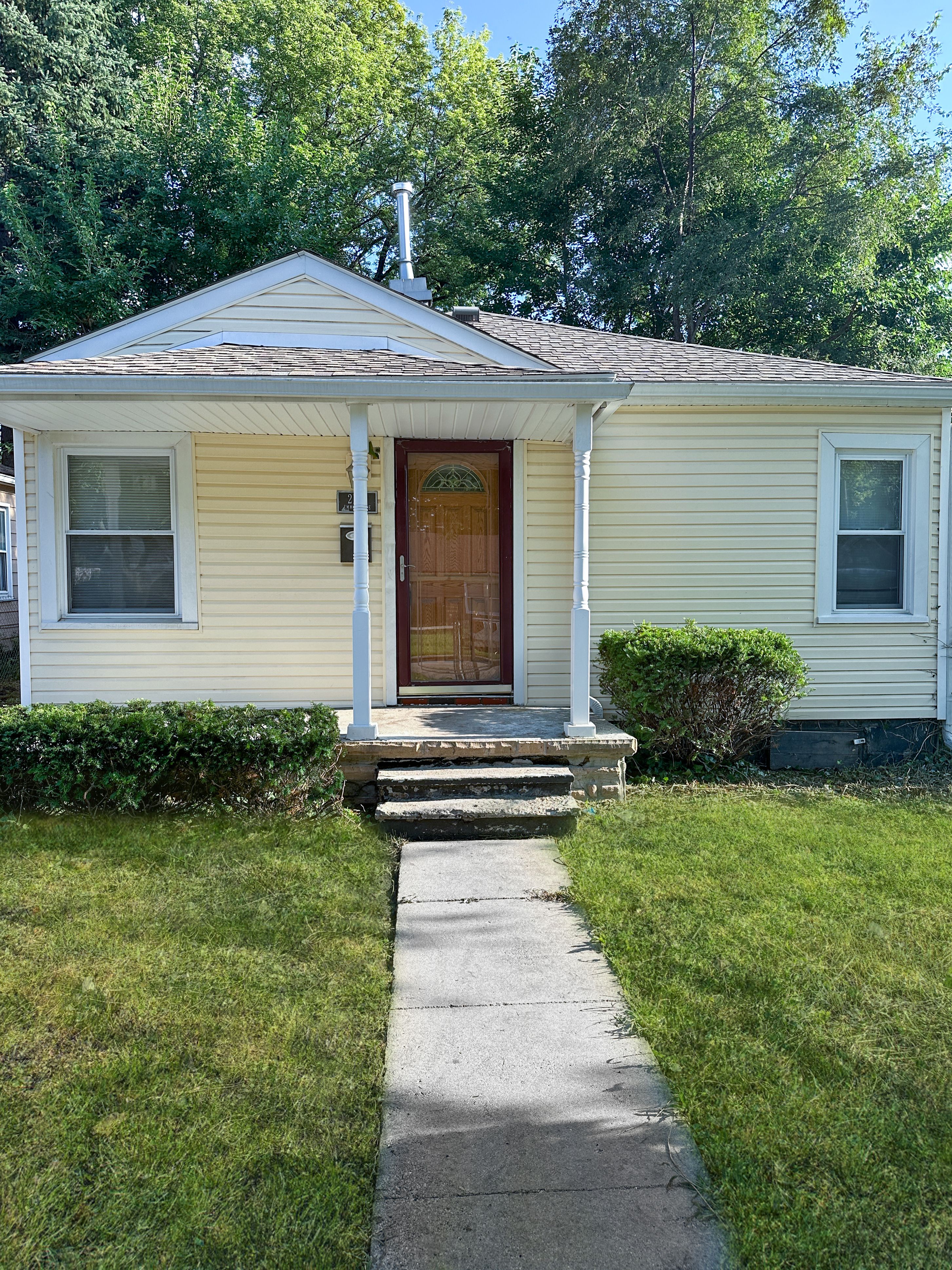 Emmons Ave, Warren, MI 48091
