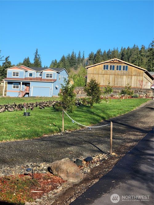 216 Gore Rd, Kalama, WA, 98625-9709 | Card Image
