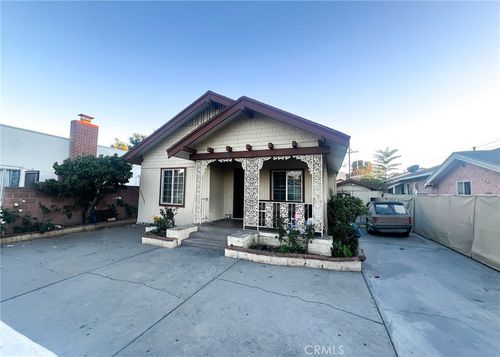 910 E 19th St, Long Beach, CA, 90806-5606 | Card Image