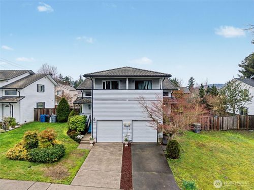 2a-4108 Ne 6th Pl, Renton, WA, 98059-4723 | Card Image