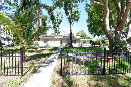 7684 Oakhurst Rd, Seminole, FL, 33776-3450 | Card Image