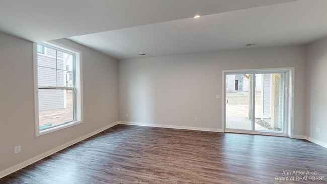 Ground Level Flex Room | Image 29