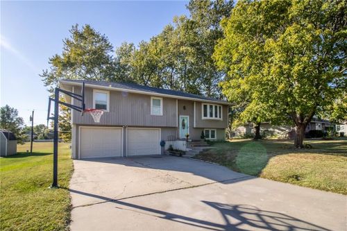 423 S Rice Road, Silver Lake, KS, 66539 | Card Image