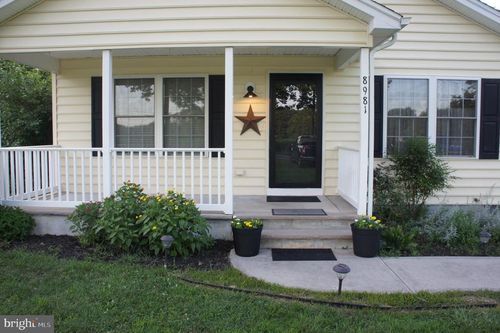8981 Sharptown Rd, LAUREL, DE, 19956-4305 | Card Image