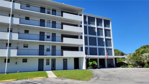 apt-106-950 Hillcrest Dr, Hollywood, FL, 33021-7814 | Card Image