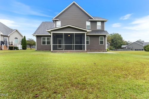 86 Sharpstone Ln, Clayton, NC, 27527-9242 | Card Image