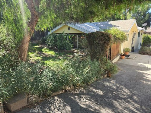 23329 Raymond St, Chatsworth, CA, 91311 | Card Image