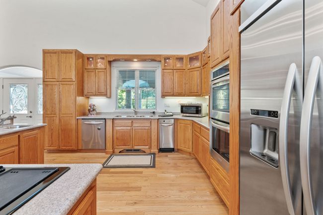 Stainless steel appliances | Image 15