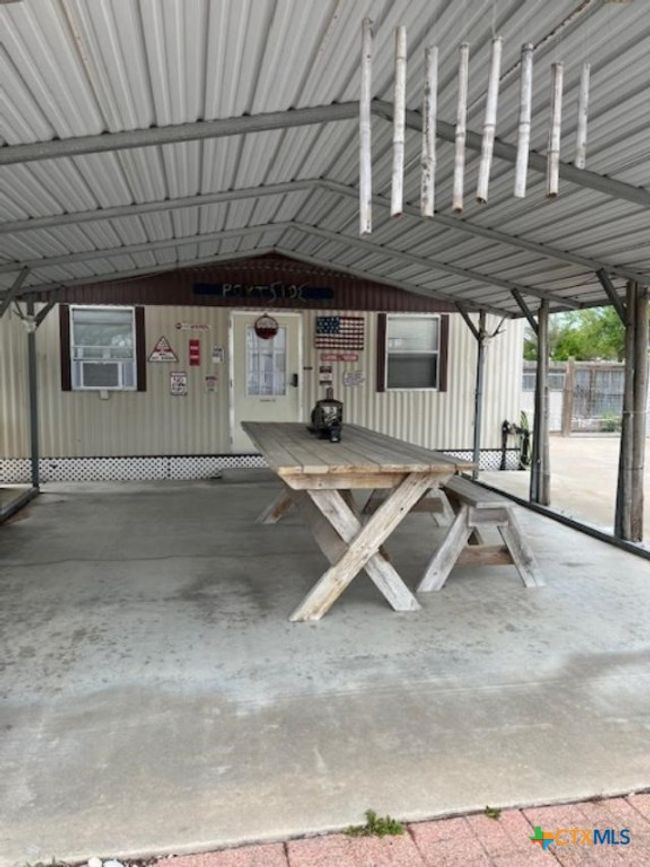 310 N 10 Th St, House other with 5 bedrooms, 4 bathrooms and null parking in Port O Connor TX | Image 33
