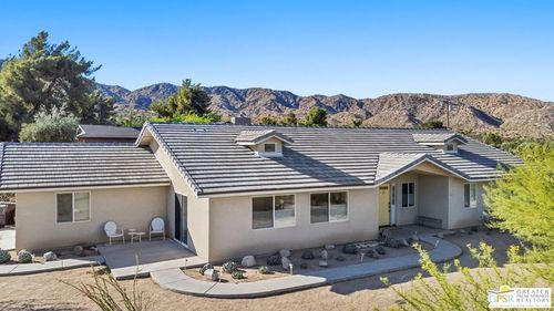 7573 Cardillo Trl, Yucca Valley, CA, 92284-2311 | Card Image