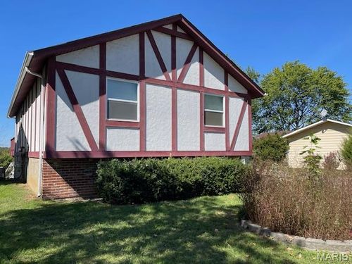 35 Pilot Hill Dr, Saint Peters, MO, 63376-2739 | Card Image