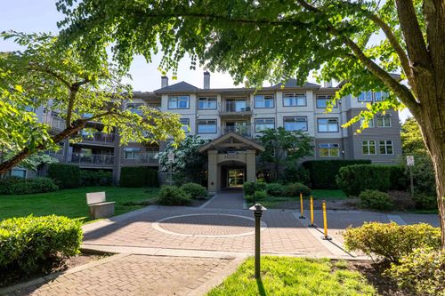 201-15220 Guildford Dr, Surrey, BC, V3R0Y6 | Card Image