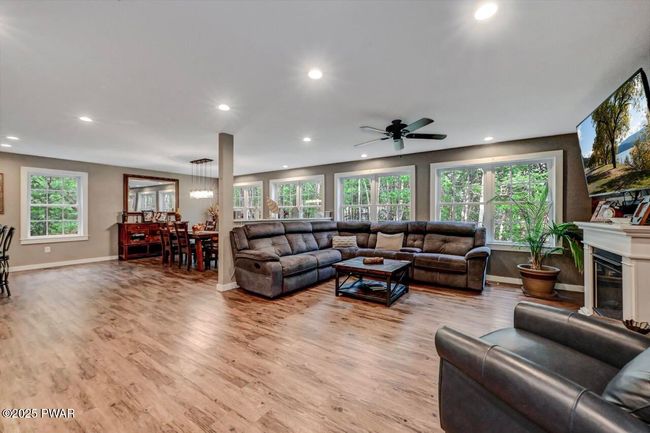 105 Rimrock Ln 10 Large | Image 9