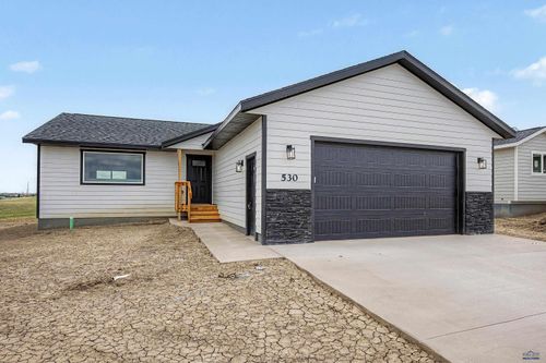 530 Denali Dr, Box Elder, SD, 57719-8504 | Card Image