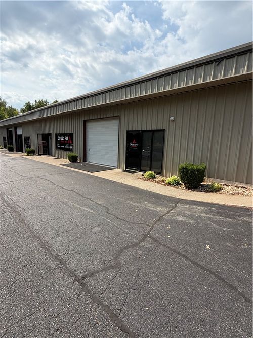 suites-7-11-6028 W Stoney Brook Road, Rogers, AR, 72758 | Card Image