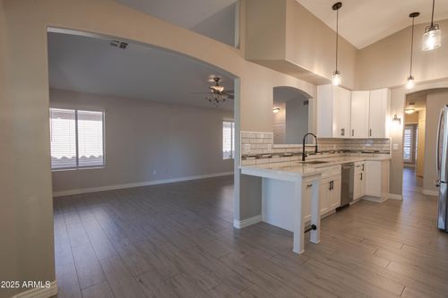 1022 N Bogle Ave, Chandler, AZ, 85225-1702 | Card Image