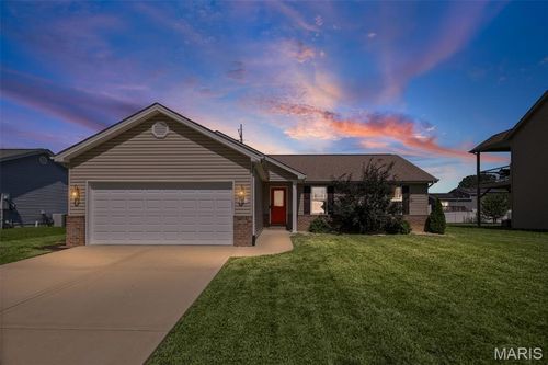 18 Del Ray Dr, Fairview Heights, IL, 62208-2969 | Card Image