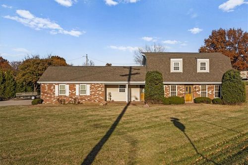 545 S 134th St, Bonner Springs, KS, 66012-9247 | Card Image