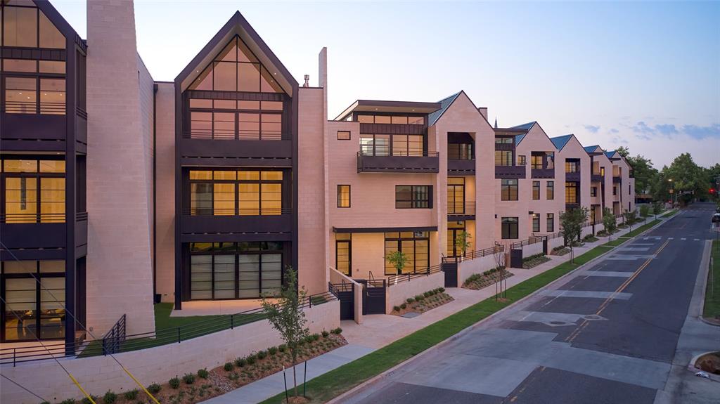 Dewey Ave, Oklahoma City, OK 73103